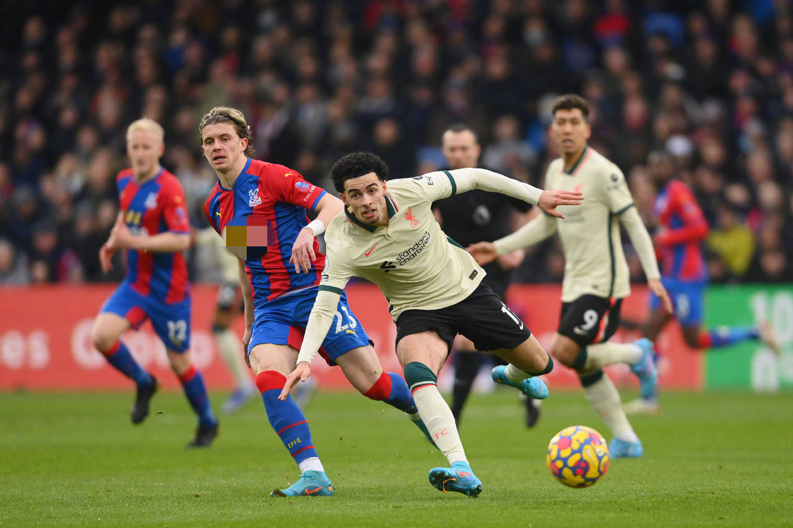 凭借机动性 凭借机动性